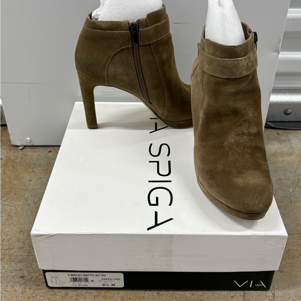 Via Spiga Women's Brown Suede Ankle Boots